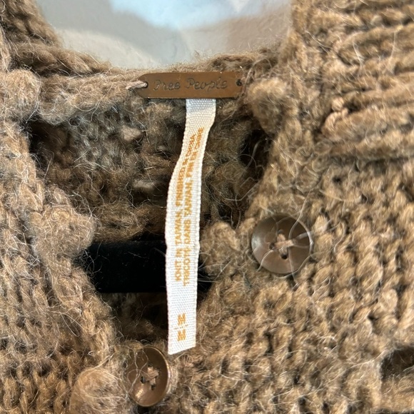 FREE PEOPLE Sz M Open Weave Crochet Style Hooded Pull On 3/4 Sleeves Sweater Top - Picture 3 of 10